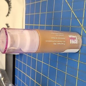 UOMA Flawless IRL Foundation - Honey Honey T6 - 30ml New Sealed Bottle